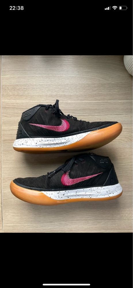 Nike kobe AD Mid Black Gum