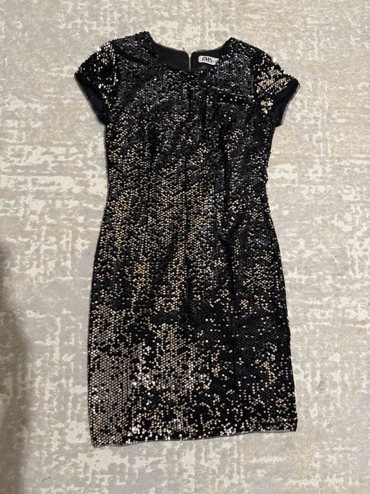 Платье женское из пайеток