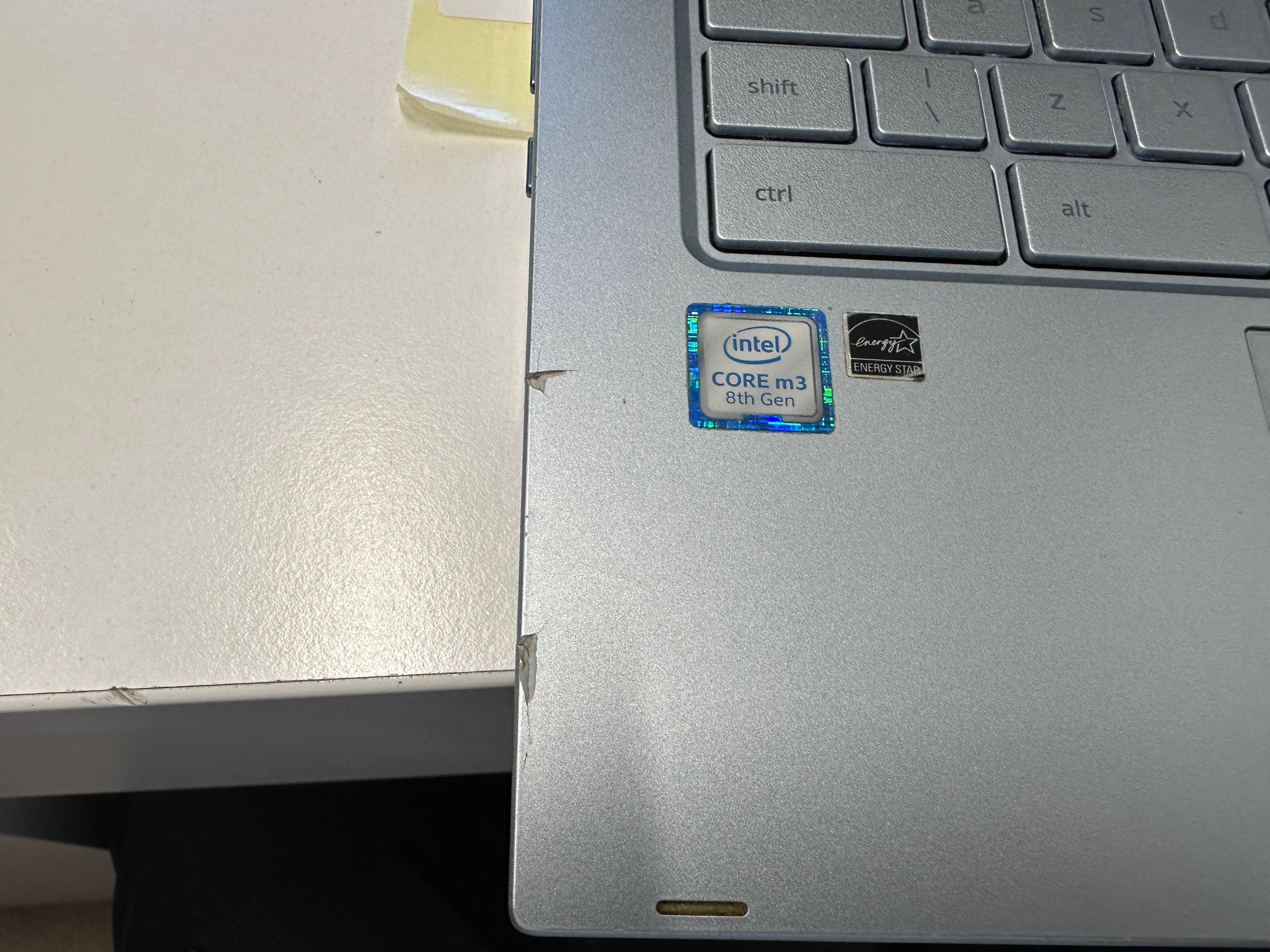 Лаптоп Asus C433T Notebook за части!
