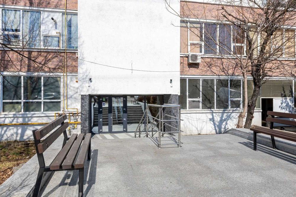 Inchiriez spatiu 650 mp