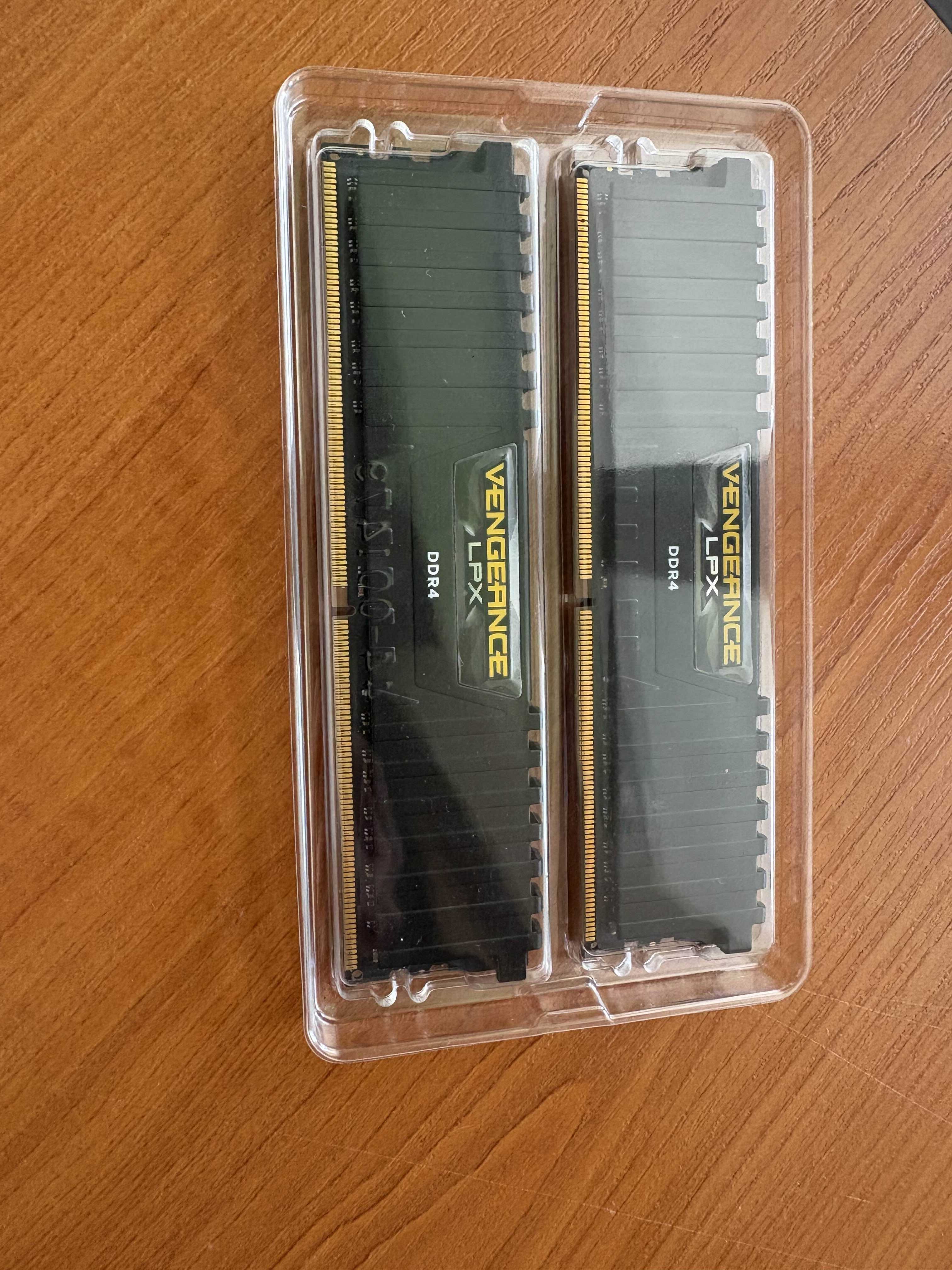 Corsair Vengeance LPX 16GB (2x8GB) DDR4 3000MHz – Добро състояние