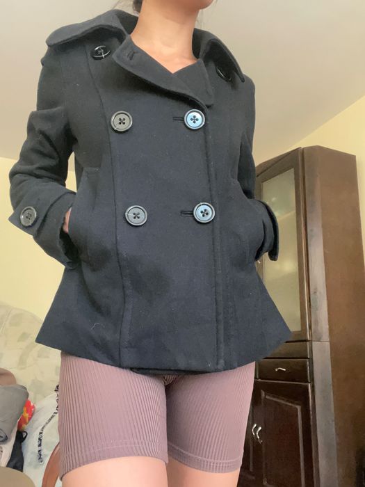 Зимно черно палто късо дамско вталено