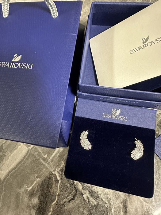 Обеци Сваровски / Swarovski - Пера