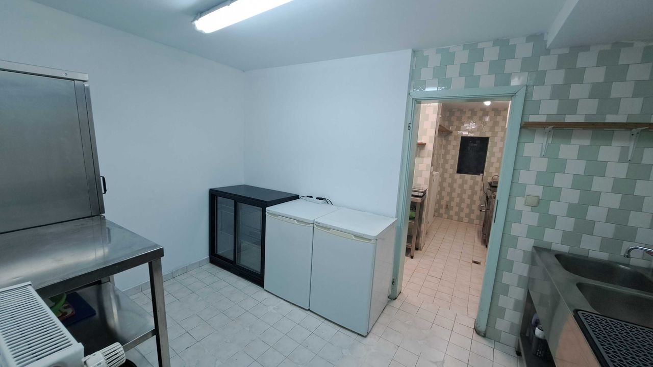 Продава се Хотел в Банско - 920 кв.м за 707 €/кв.м - Снимка #22