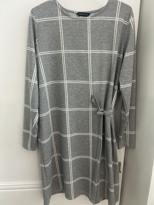 Продам трикотажное платье 46 размера