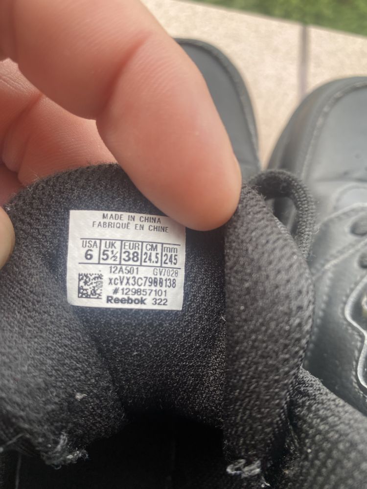 Маратонки REEBOK