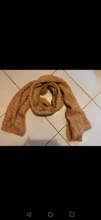 Fular cu margele Zara