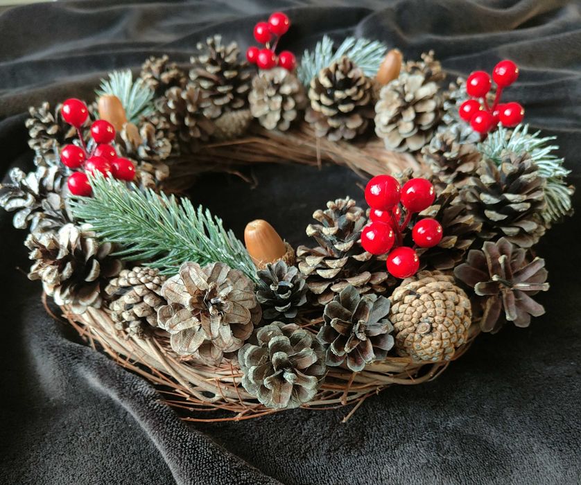 Коледни свещници и венчета ръчна изработка