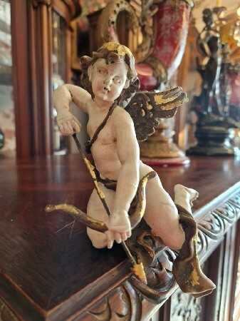 Cupidon din rasina