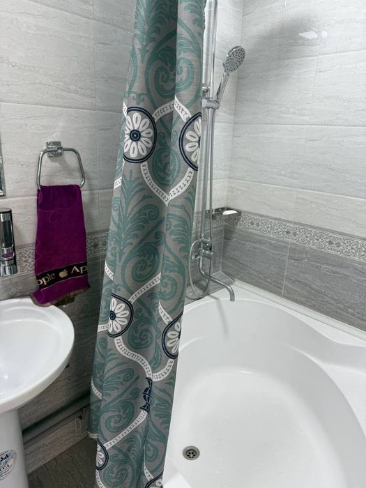 Hovli sotiladi chuqursoyda