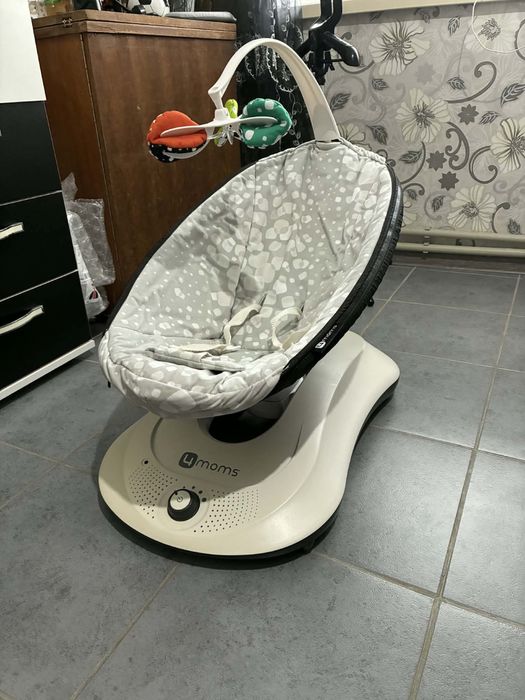 Бебешка люлка, проходилка, кантар и уокър