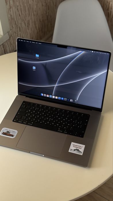 MacBook M1 PRO (серый)
