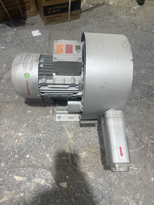 Газ насос газогубка 2.2 кв 3000 оборот.
