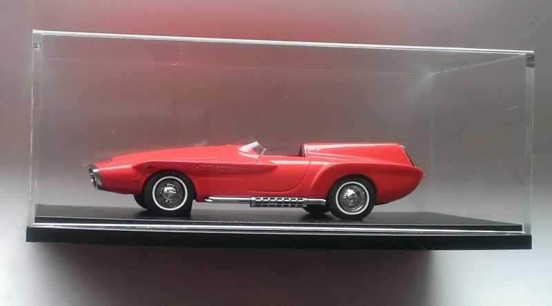 Macheta Plymouth XNR 1960 - BOS Models 1/43