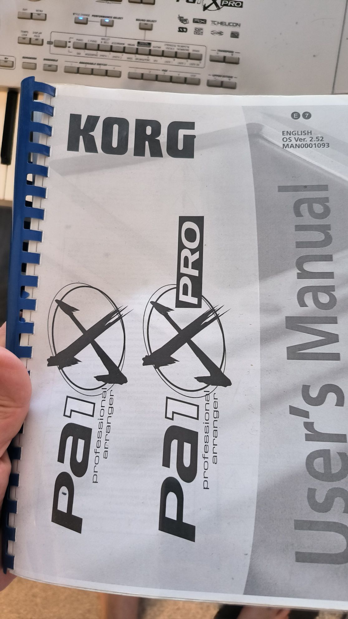 De vânzare aranjor Korg PA 1 X PRO