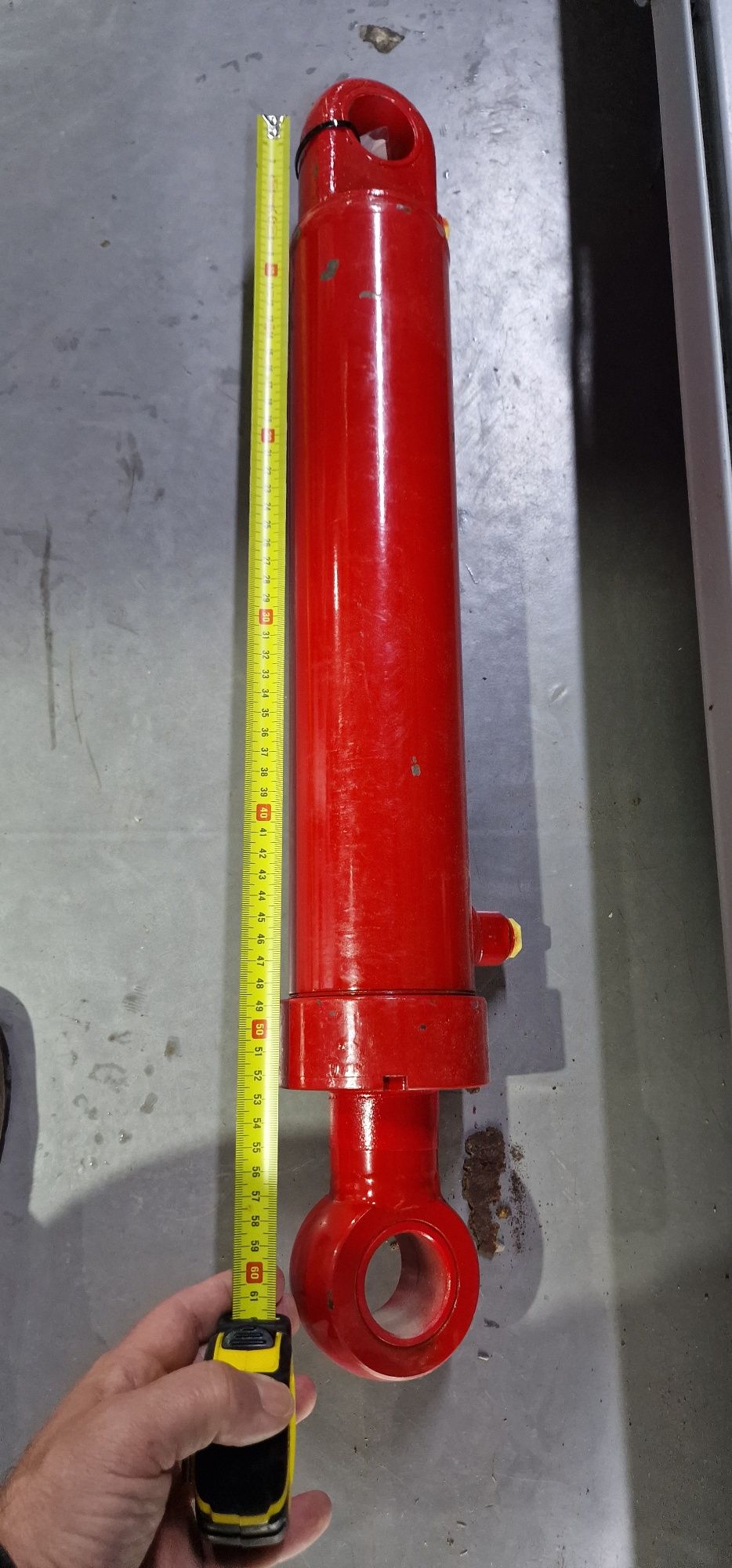 Cilindru hidraulic plug reversibil lungime 600 mm închis diametru tija