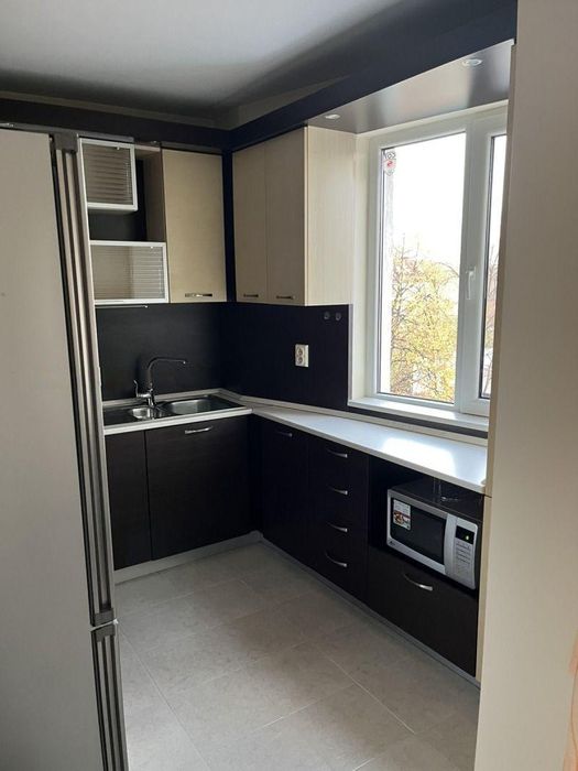 Дава се под наем Тристаен апартамент в София, Витоша - 114 кв.м за 847.62 € - Снимка #4