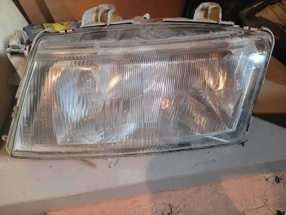 Фарове Сааб 93 hatchback