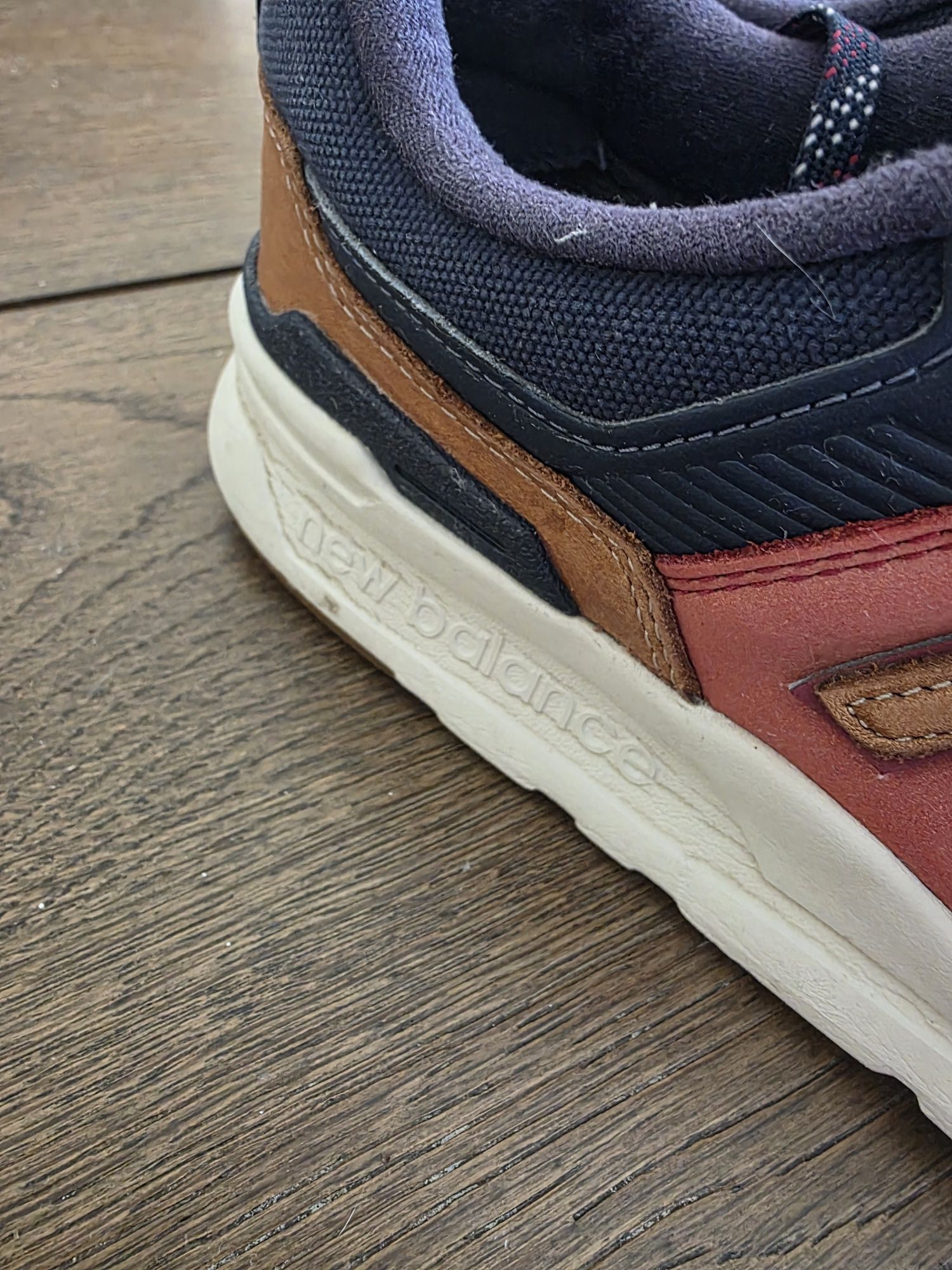 Маратонки  New Balance 40.5