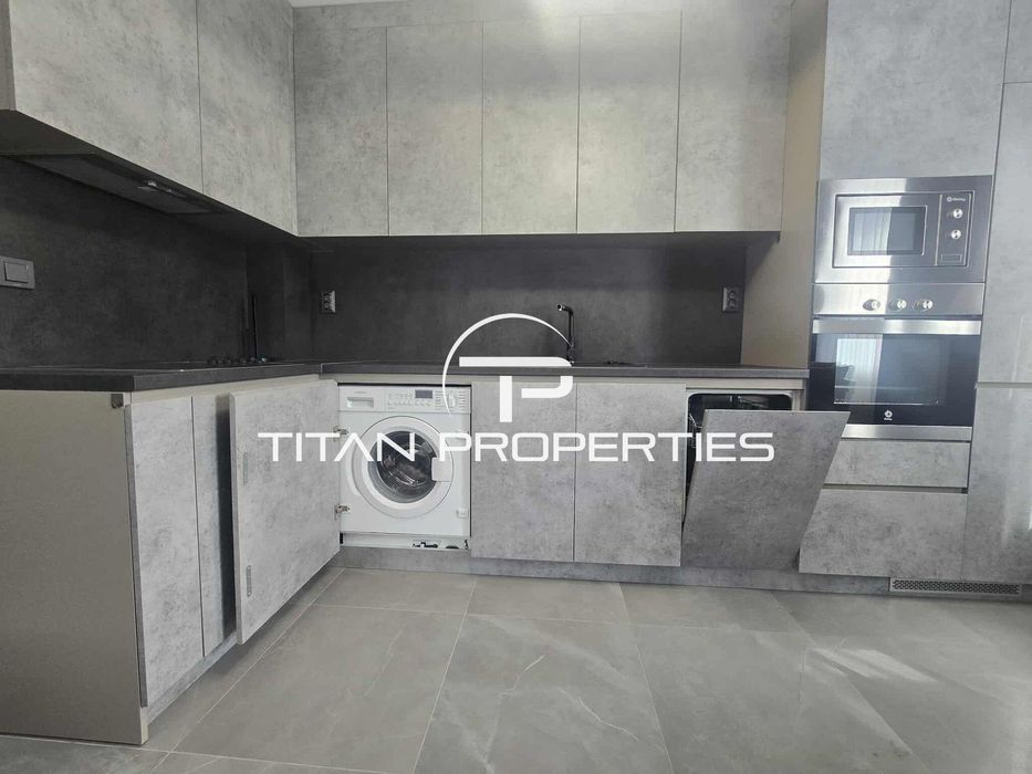 Дава се под наем Двустаен апартамент в Пловдив, Център - 75 кв.м за 612 € - Снимка #2