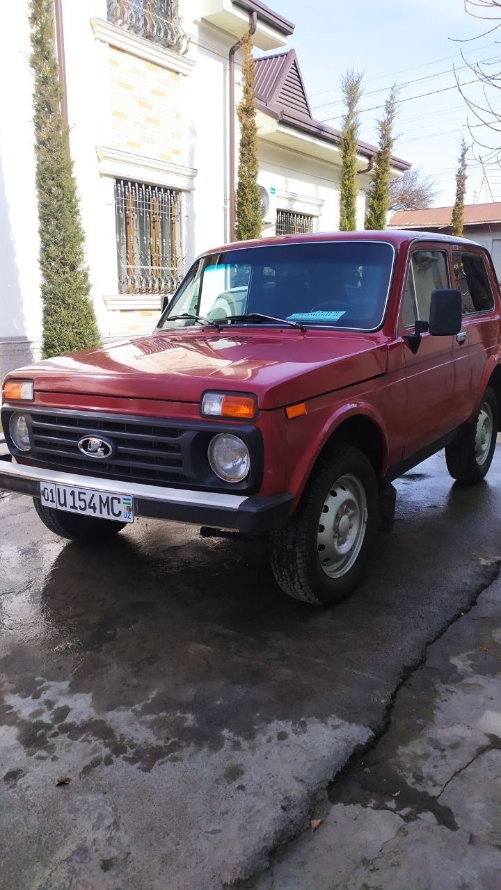 Niva 21213 sotiladi