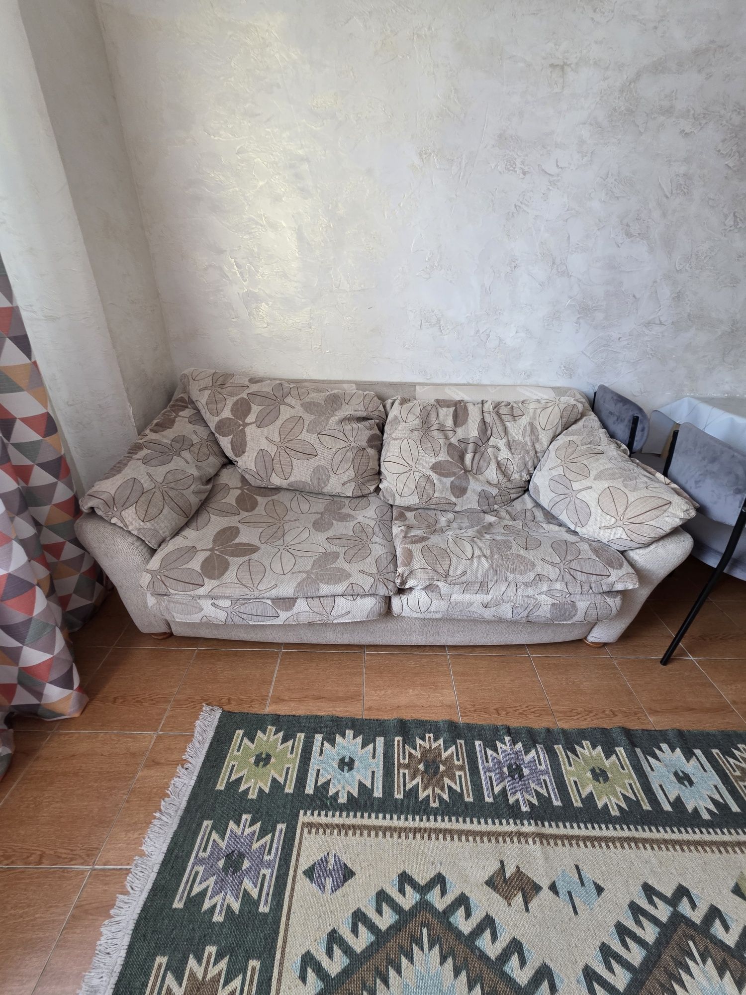 Бесплатно диван. Раскладушка, матраса нет
