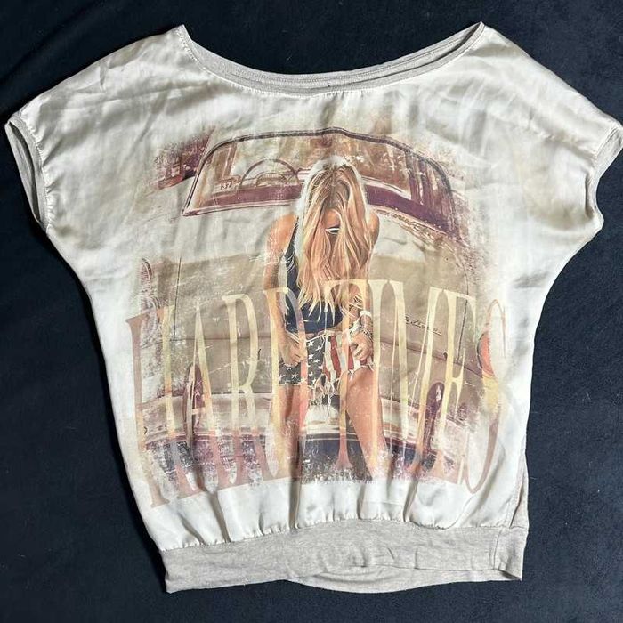 Tricou bej Bershka