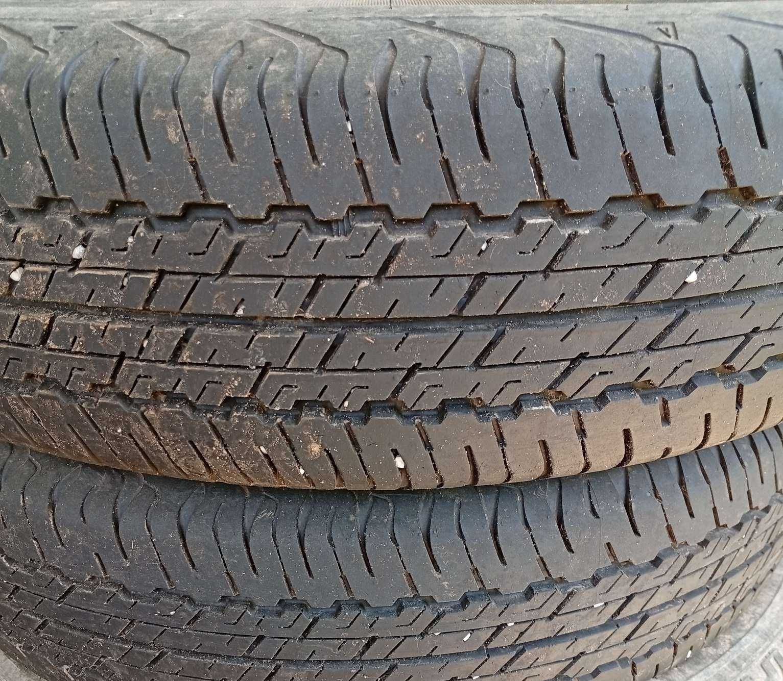 4 бр. гуми Dunlop Grandtrek AT20, 195/80 R15, практически нови