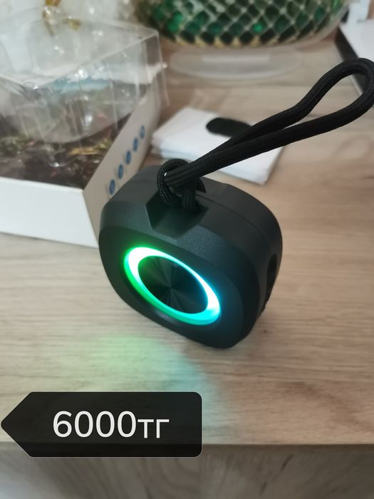 Продам портативную колонку