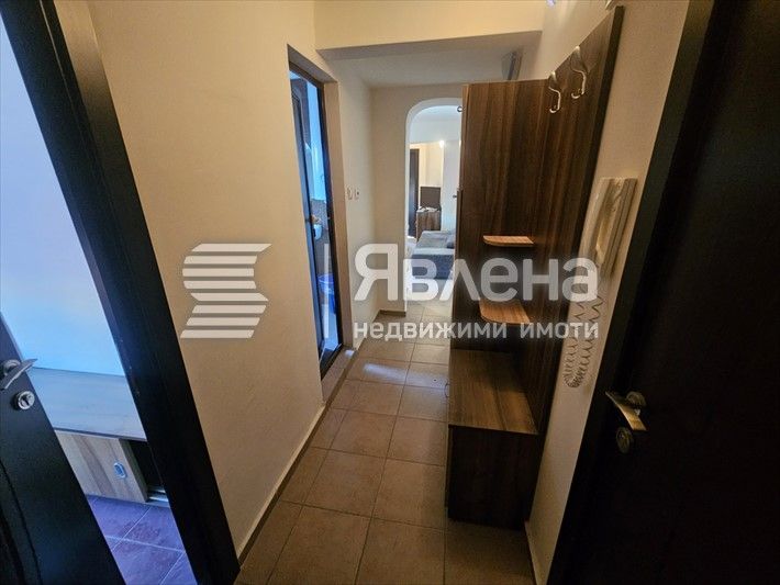 Компактин тристаен апартамент в идеален ценър Поморие