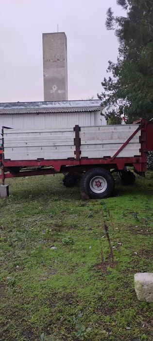 Remorcă de împrăștiat gunoi Testore SP60RM