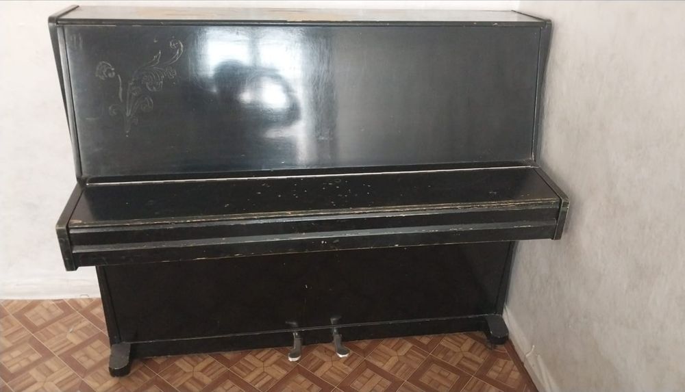 Продам пианино срочно