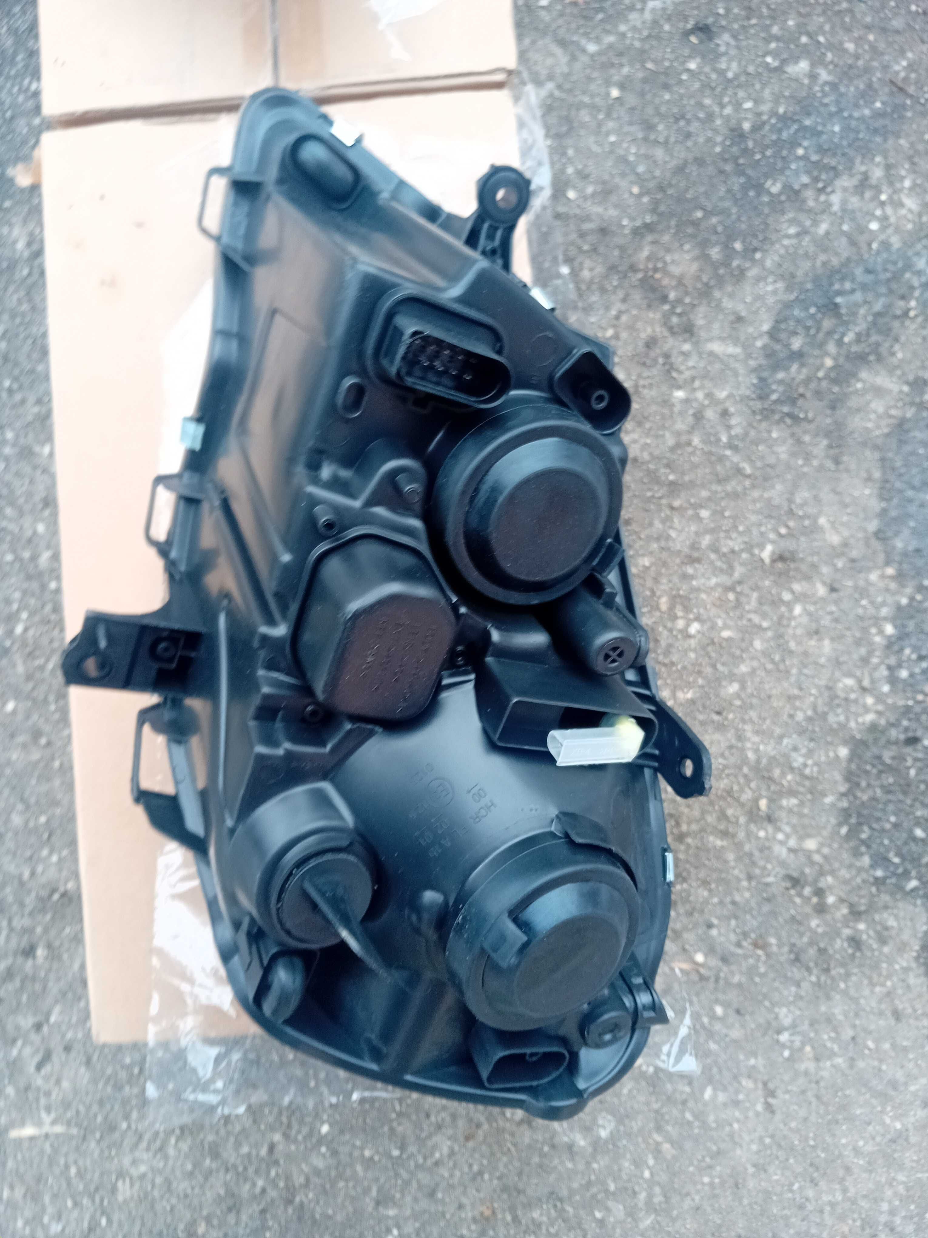 Фар VW Поло  НОВ  05-09г