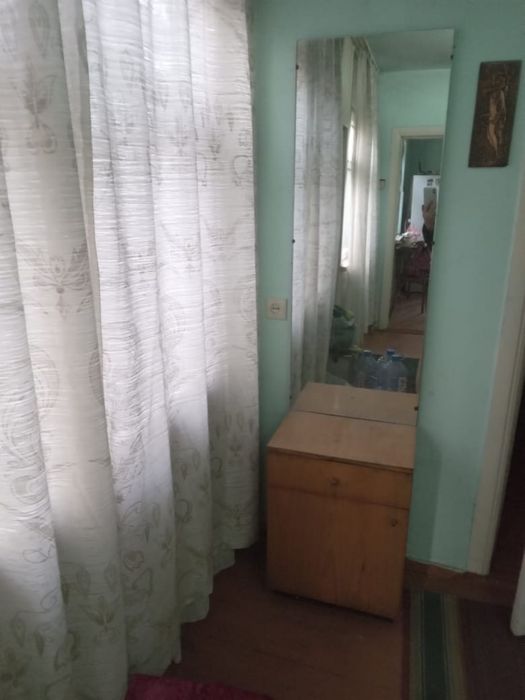 Прихожая с зеркалом в квартиру