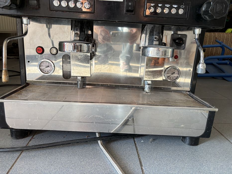 Vand espressor 2 grupuri