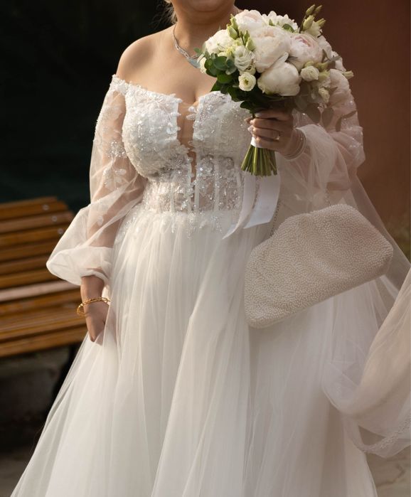 Vand/Inchiriez Rochie mireasa Doua Inimi plus size