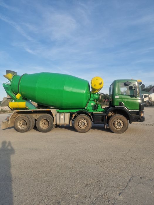 Autobetoniera de vânzare