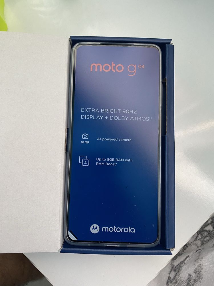 Motorola Moto g04 нов
