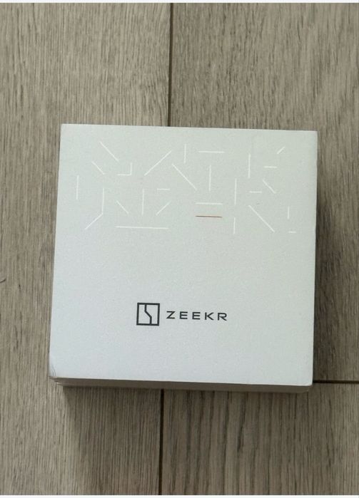Продам новый пульт от ZEEKR 001 до рестайлинг.