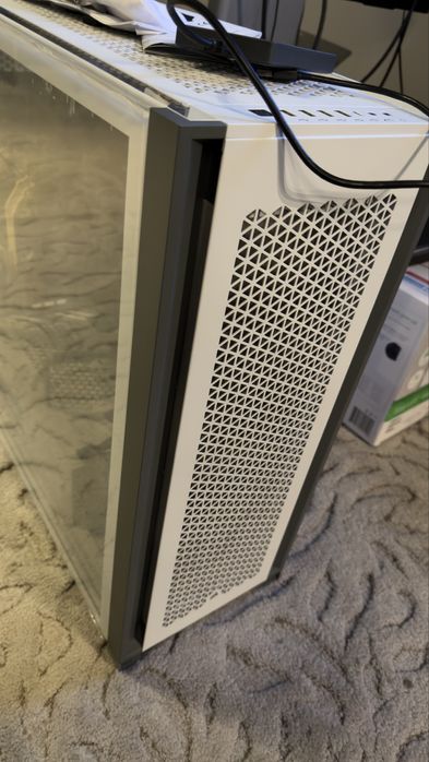 Компютърна конфигурация Ryzen 7 5800X, 32GB Ram, 2TB Nvme, 1600w EVGA,
