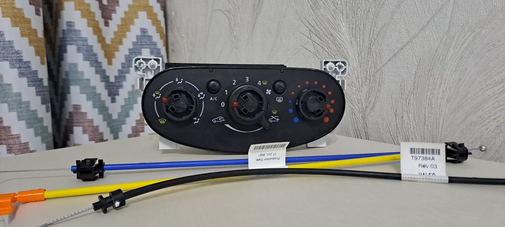 Продам регулятор воздуха и трос крана печи на Ладу x-ray