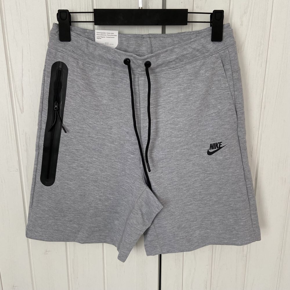 Къси панталони Nike Tech Fleece