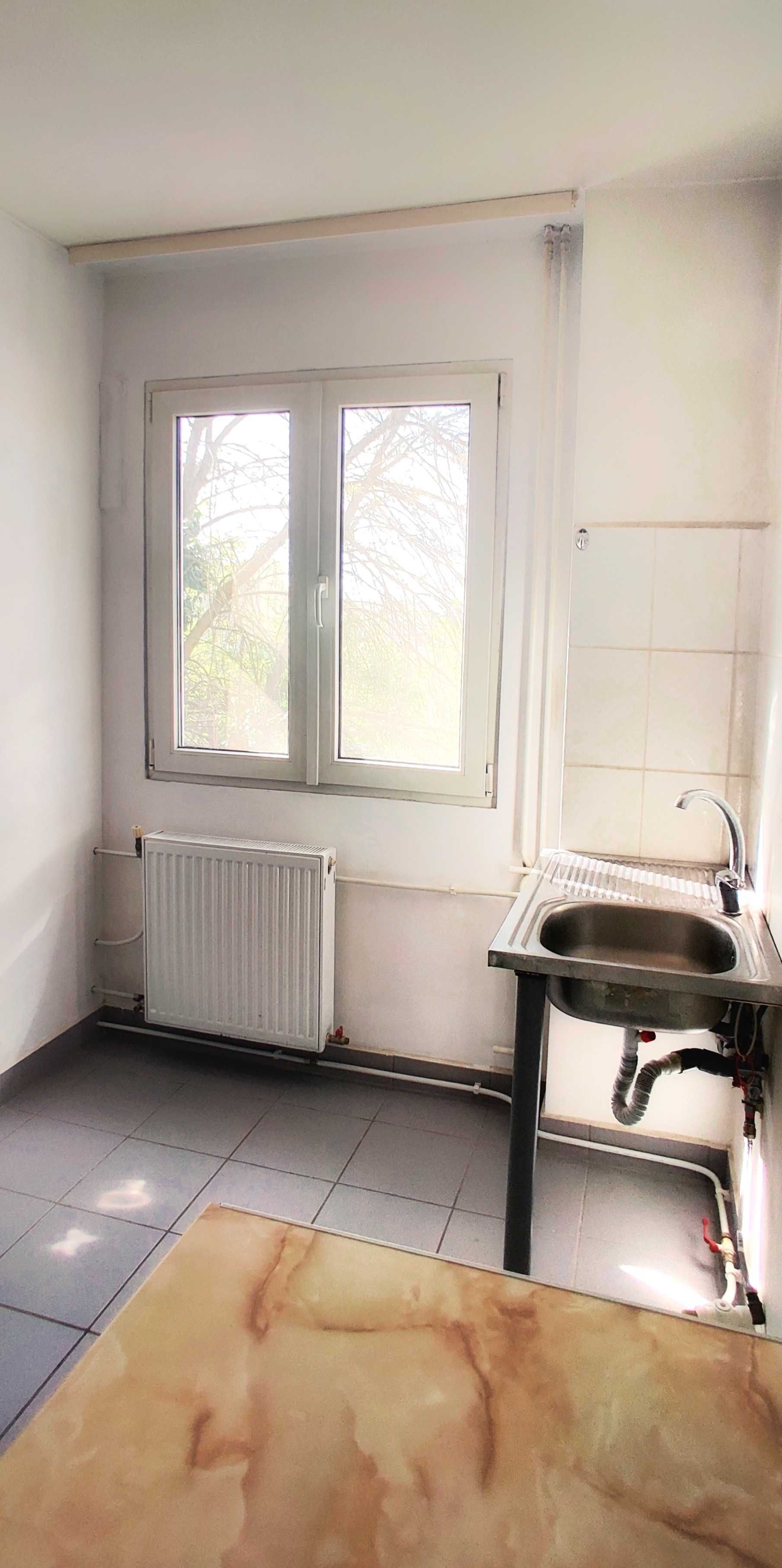 Apartament 2 camere, etaj 3/4, proprietar, zona Gheorghe Lazar-Cetatii