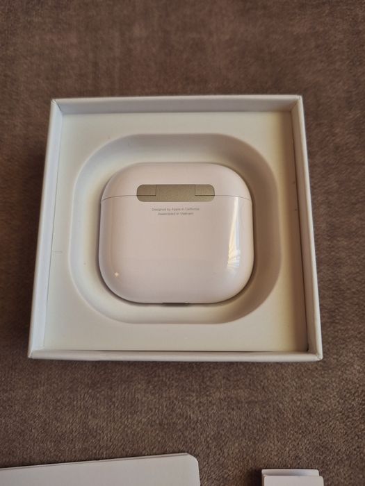 Căști Airpods 4 Noi - Factură, Cadou, Ideal Urgent