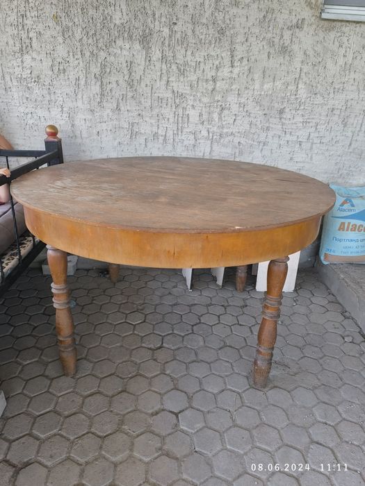 Стол круглый диаметр 140 качество хороший