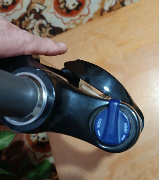 Амортисьорна вилка SR Santor XCM 27.5 инча.