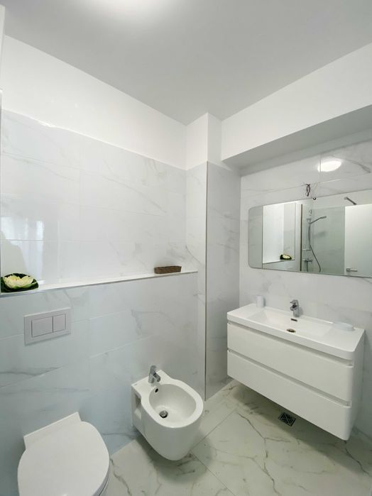 2 cam mobilat vedere mare la Butoaie!Luxury Residence