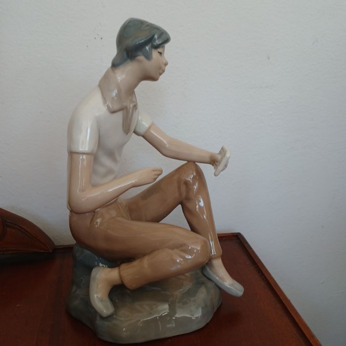 Порцеланова фигура