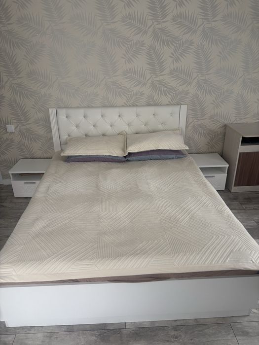 Продам кровать двухспальную