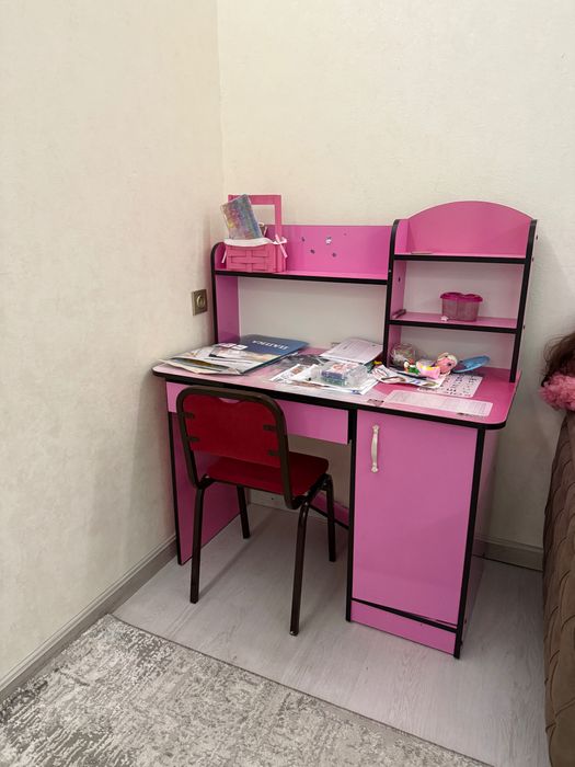 Стол письменный детский